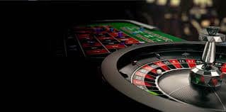 Filipino players enjoying sports betting and casino games on tara link
